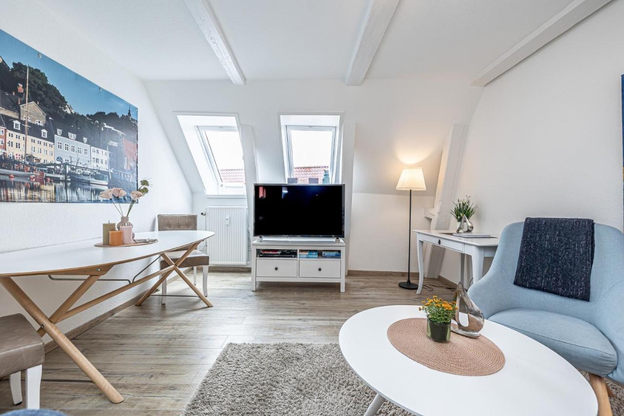 Fewo1846 - Im Sonnenhof - Komfortable 2-Zimmer-Wohnung Im Stadtzentrum Flensburg Exterior foto
